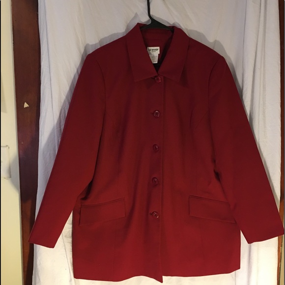 Red blazer - Picture 1 of 3